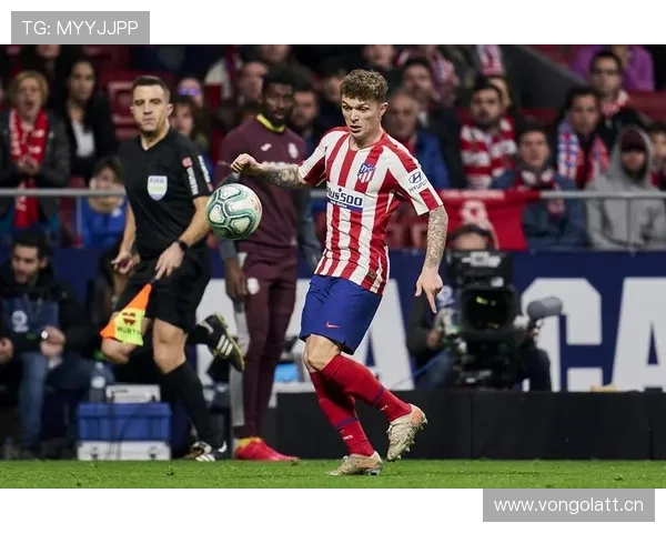 特里皮尔与阿什拉夫:经验型与速度型边卫对比分析 特里皮尔与阿什拉夫:经验型与速度型边卫对比分析